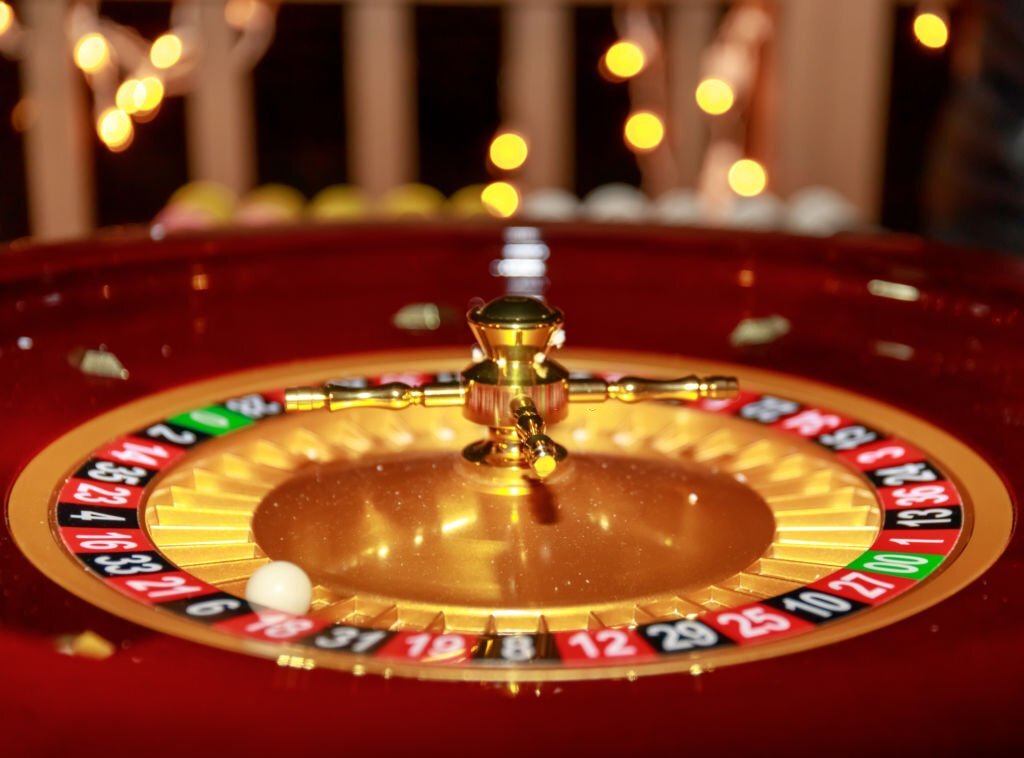 What is the easiest casino game to win