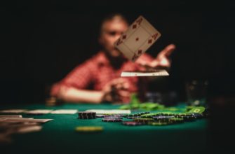 Why do casinos want you to use a players card?